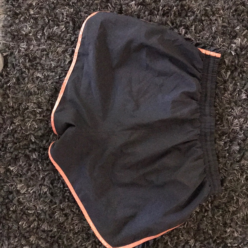 active shorts - Picture 2 of 2